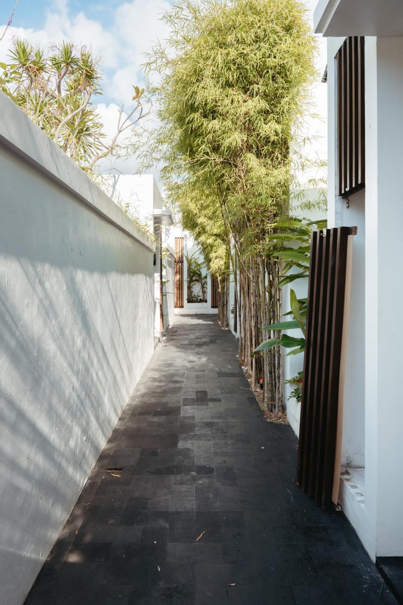 Anari Villas Kuta Legian Esterno foto
