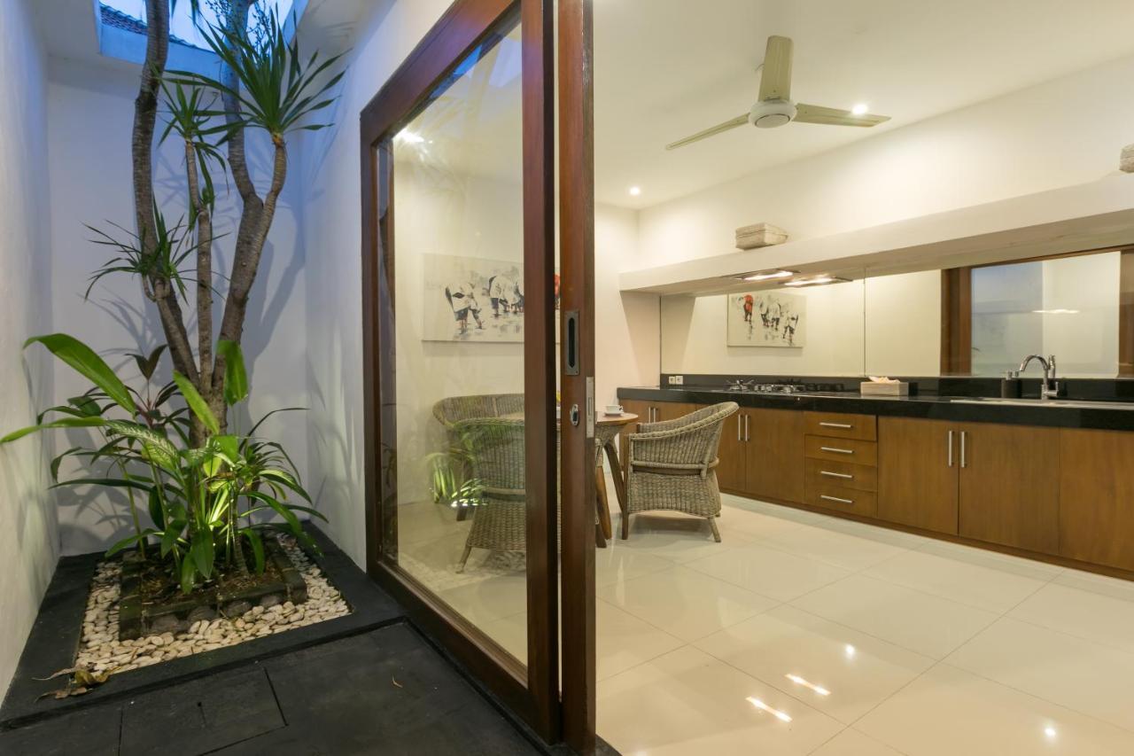 Anari Villas Kuta Legian Esterno foto