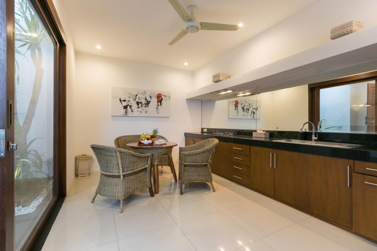 Anari Villas Kuta Legian Esterno foto